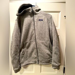 Patagonia Mens Pullover with hoodie and zip